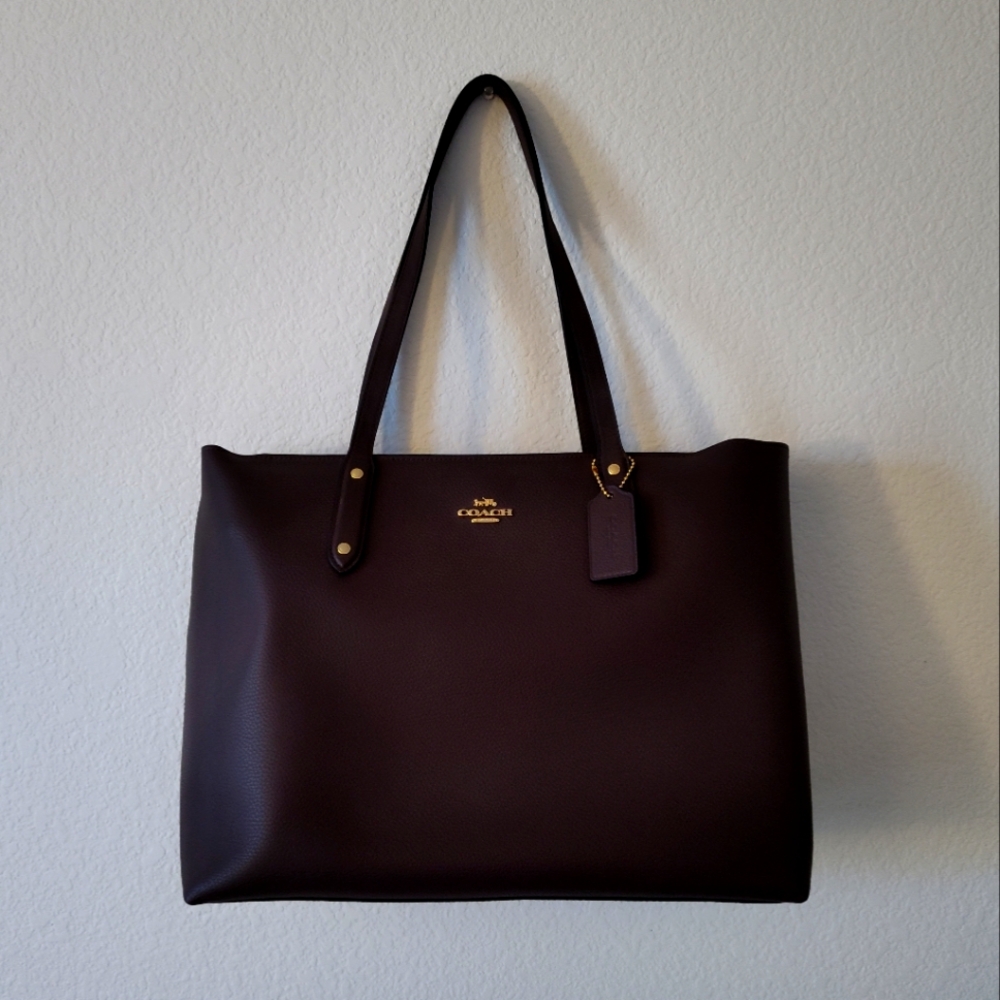 Coach City Tote In Oxblood